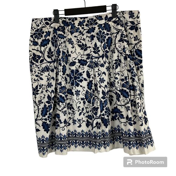 Talbots Women Navy Blue White Floral Skirt Lightweight Cotton Pleated A Line H2 - Picture 1 of 12